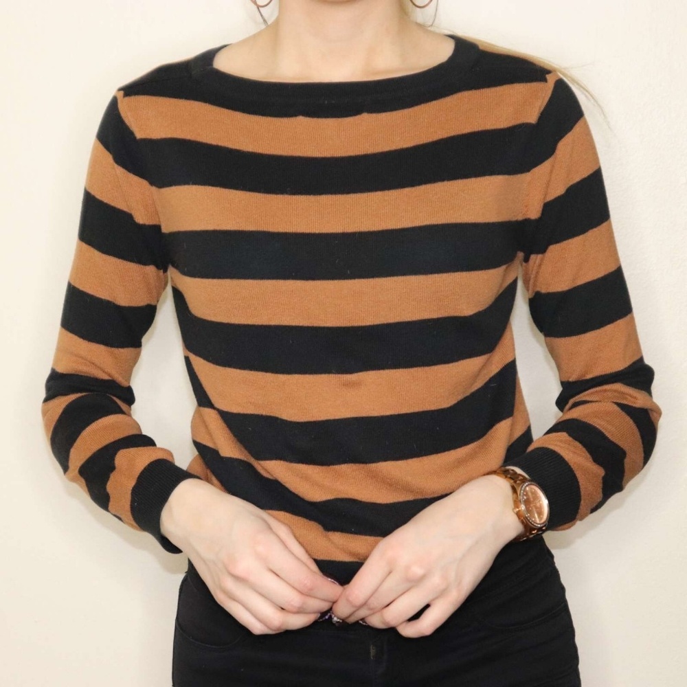 Striped pull over